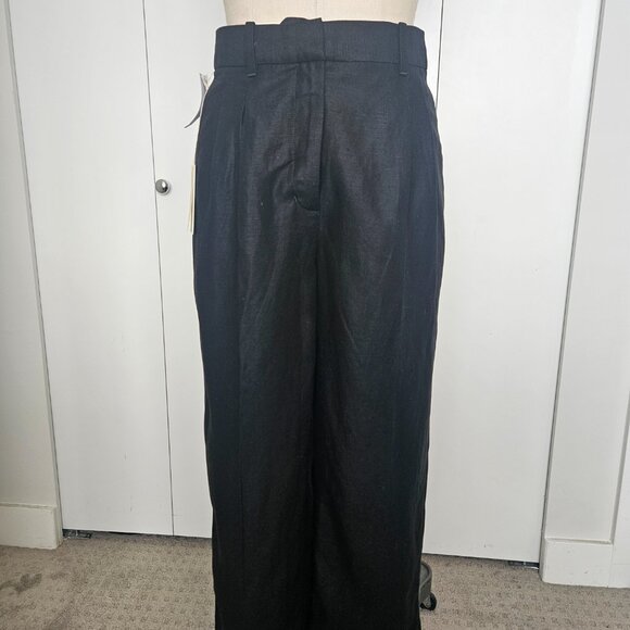 Aritzia Effortless Linen Crop Pants - Picture 2 of 5